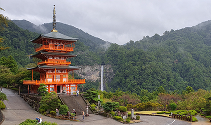 Shingu-Japan-Cruise-Coral-Expeditions